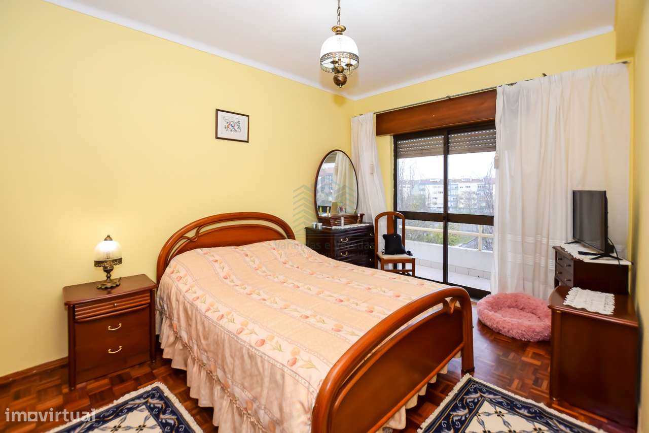 Apartamento T3 com Garagem - Entroncamento-14