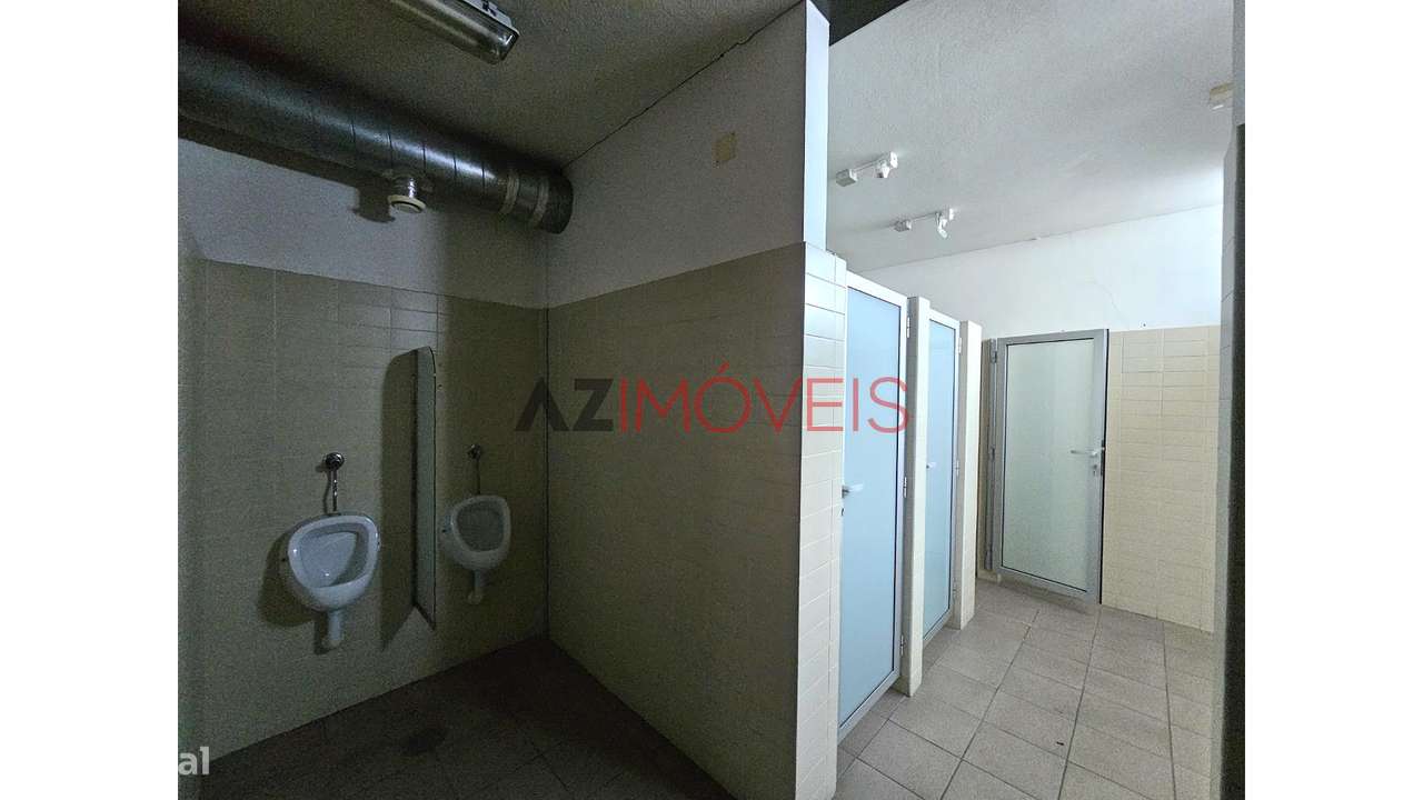 VENDE-SE ARMAZÉM EM AUTOGUIA, OURÉM-12