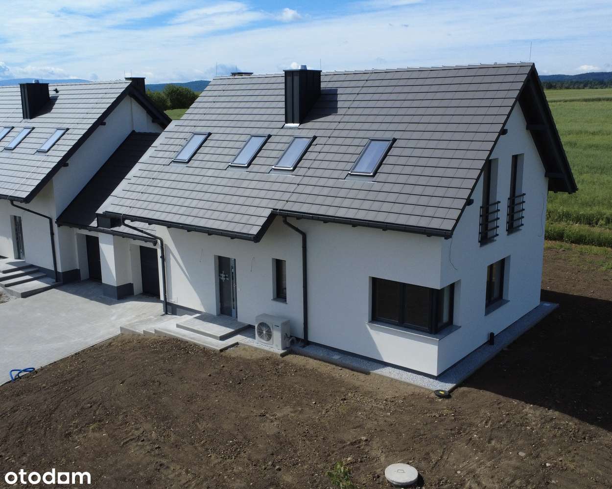 Dom w zabudowie bliźniaczej, MILIKOWICE, 5 pokoi, garaż, pompa ciepła