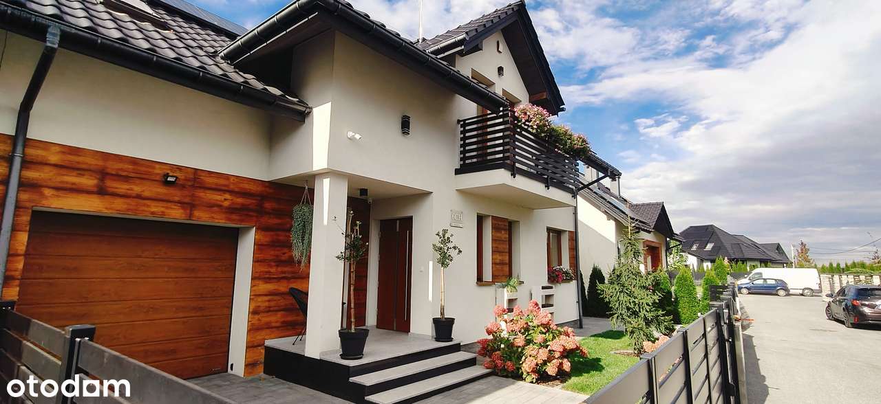 Nowoczesny dom semi-detached z garażem i klimatem-0