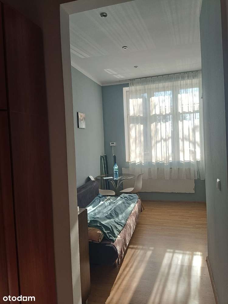 3 pokoje parter podzielone na 2 lokale-2