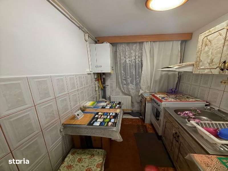Apartament 2 camere - Zona Soarelui - centrala proprie - etaj 2-3