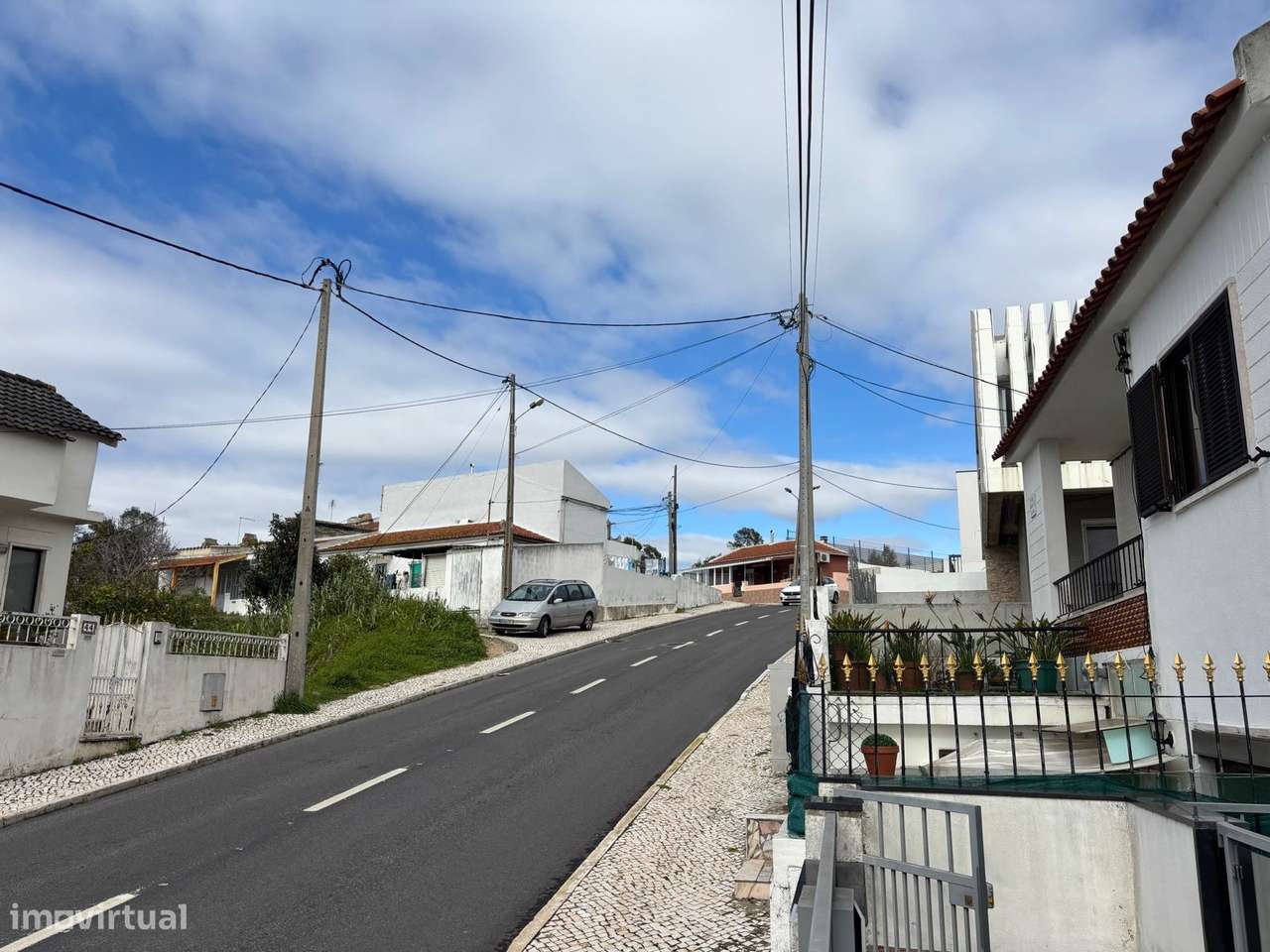 Moradia Geminada de Excelência em Vale Flores – Feijó, Almada-13