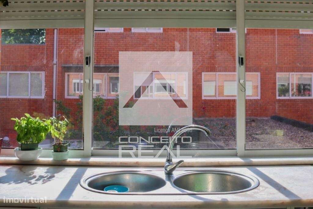 Apartamento T4 Duplex - Cooperativa dos Arquitectos-3