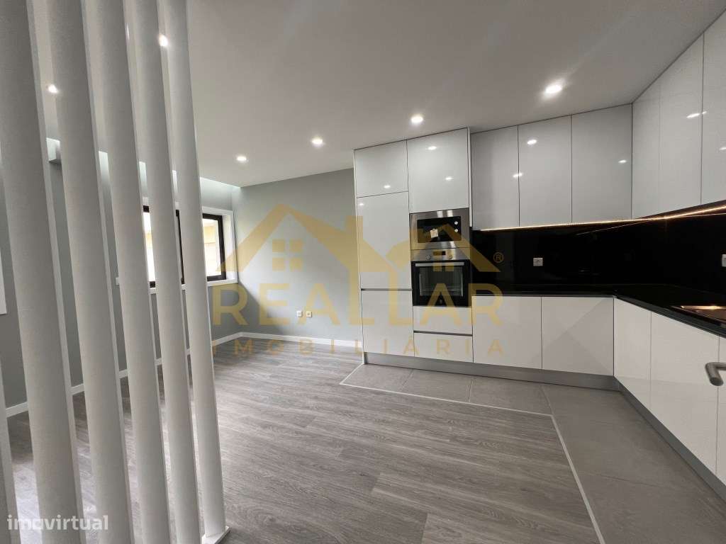 Excelente apartamento T1 em Chafé - Viana do Castelo - Grande imagem: 2/25