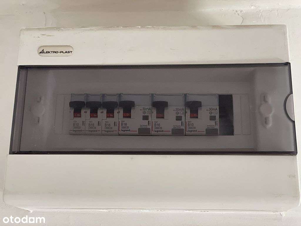 Na sprzedaż: 2-pokojowe mieszkanie po remoncie – Leśna-10