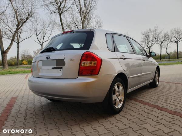 Kia Cerato - 4