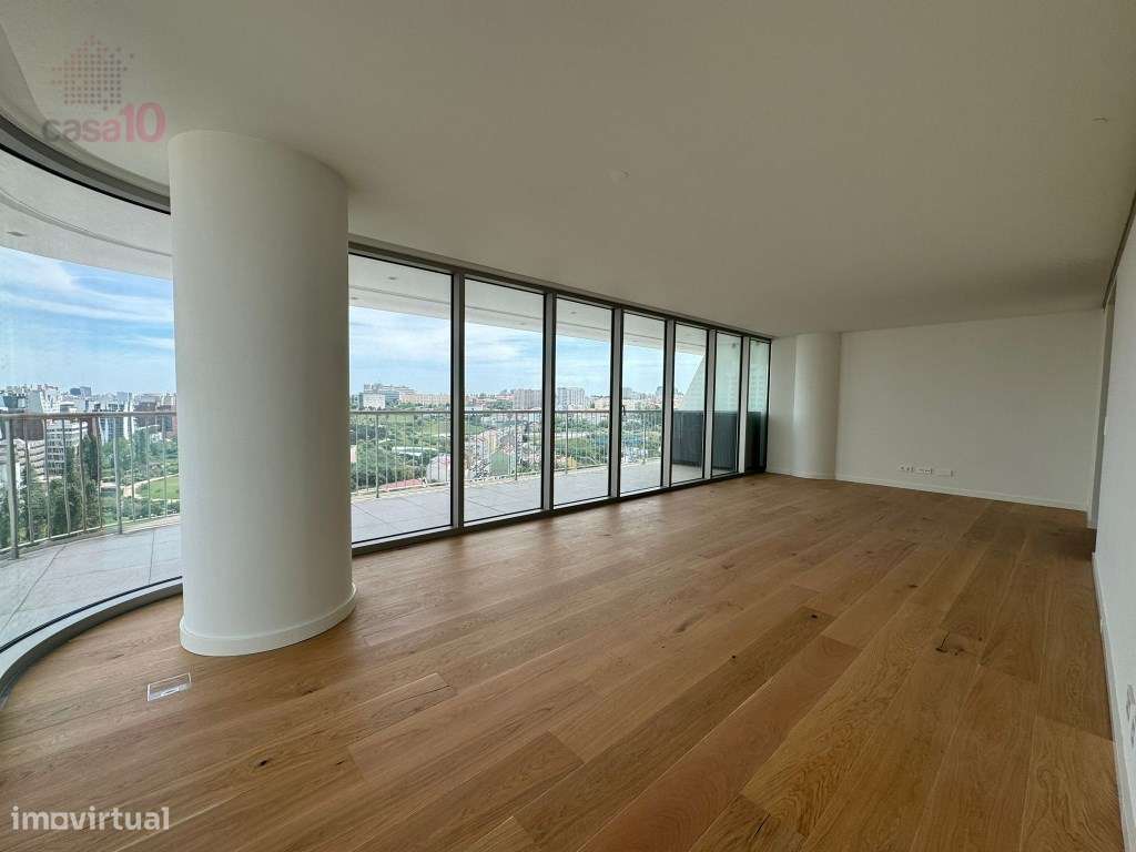 Apartamento T3 de Luxo para venda na Infinity Tower, Lisboa - Grande imagem: 4/35