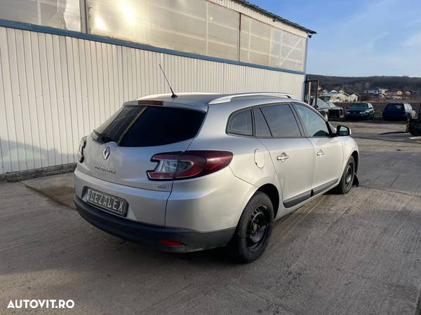 Dezmembrari Renault MEGANE 3 1.5 dci - 4