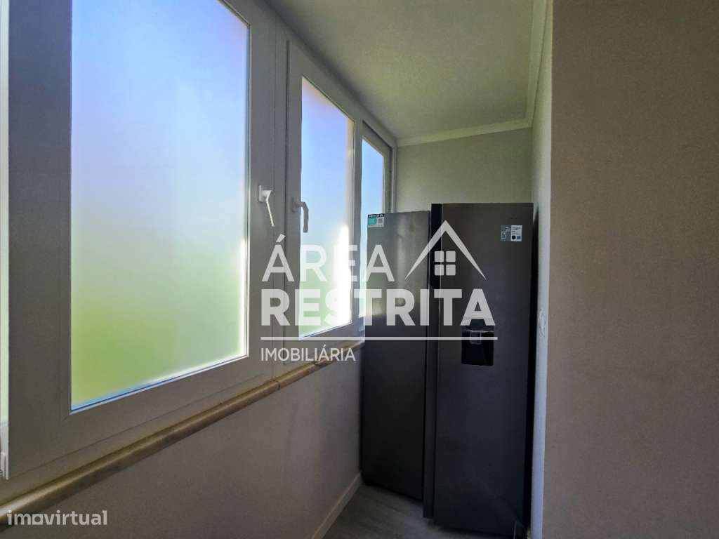 APARTAMENTO T2 TOTALMENTE REMODELADO EM BENFICA – LISBOA-3