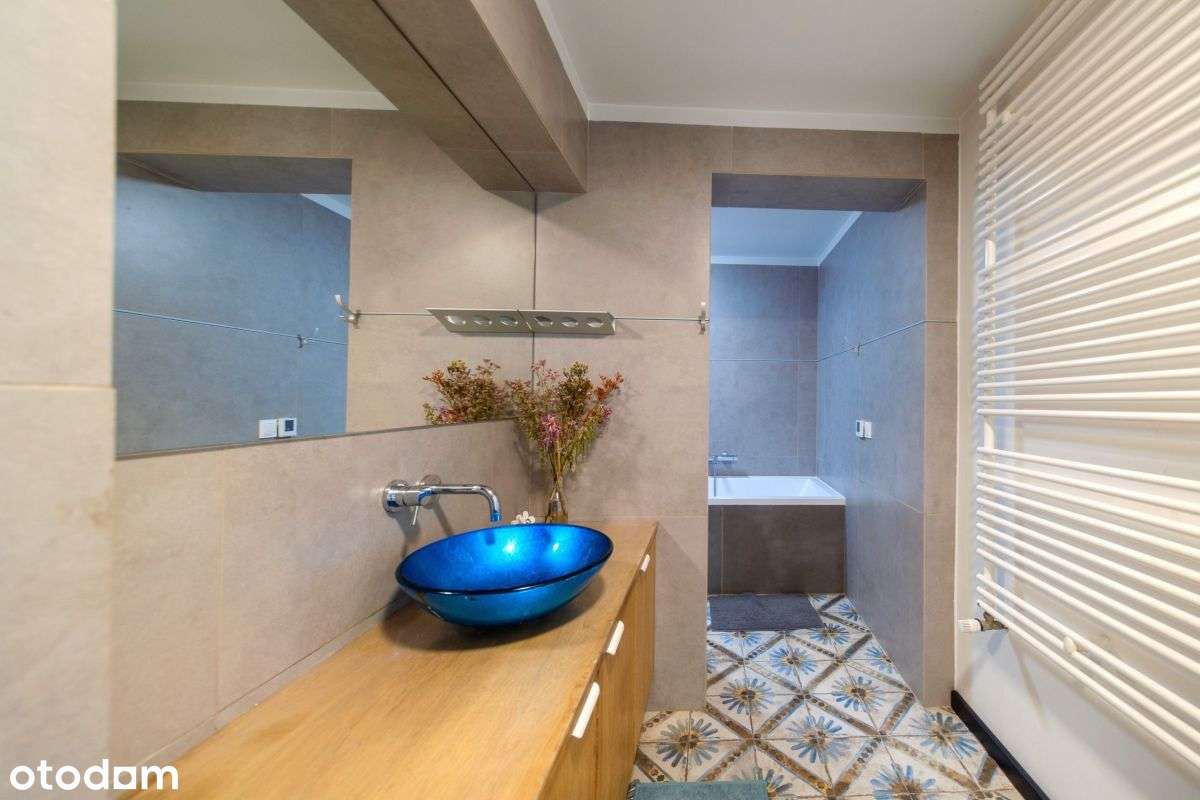 Dwupoziomowe mieszkanie + dwa miejsca postojowe.-14