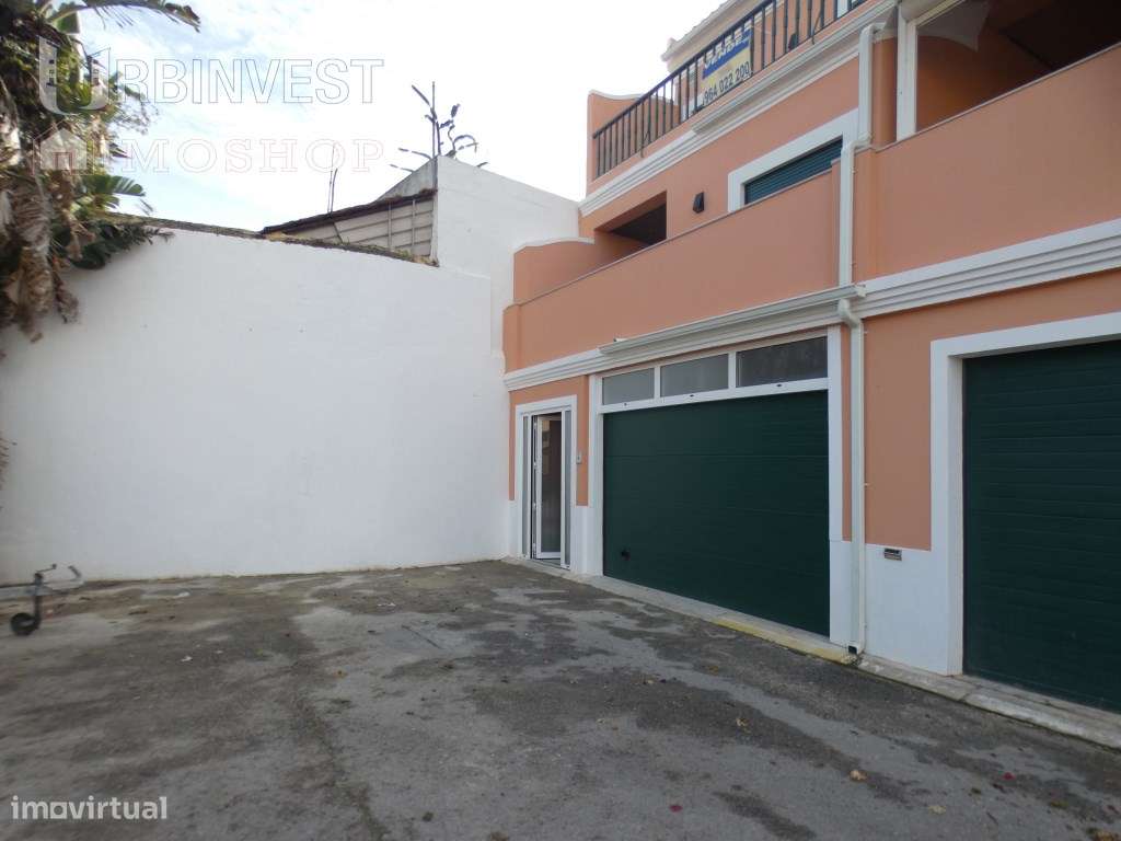 MoradiaT3 em condomínio , com três pisos com garagem em Mexilhoeira... - Grande imagem: 4/60