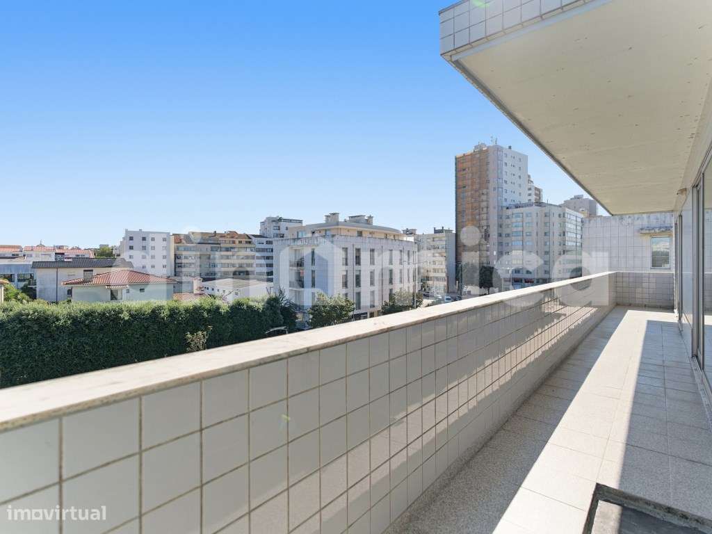 Oportunidade! T2 Póvoa de Varzim a 300m da praia !!-17