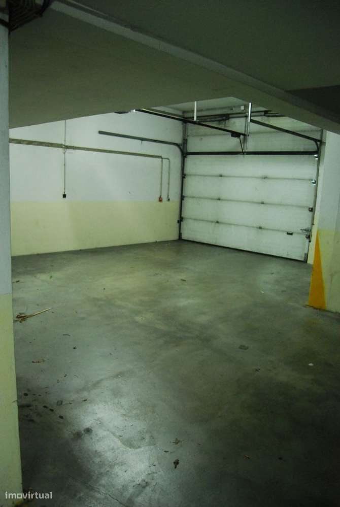 Vende-se Arrumos - Famalicão-3