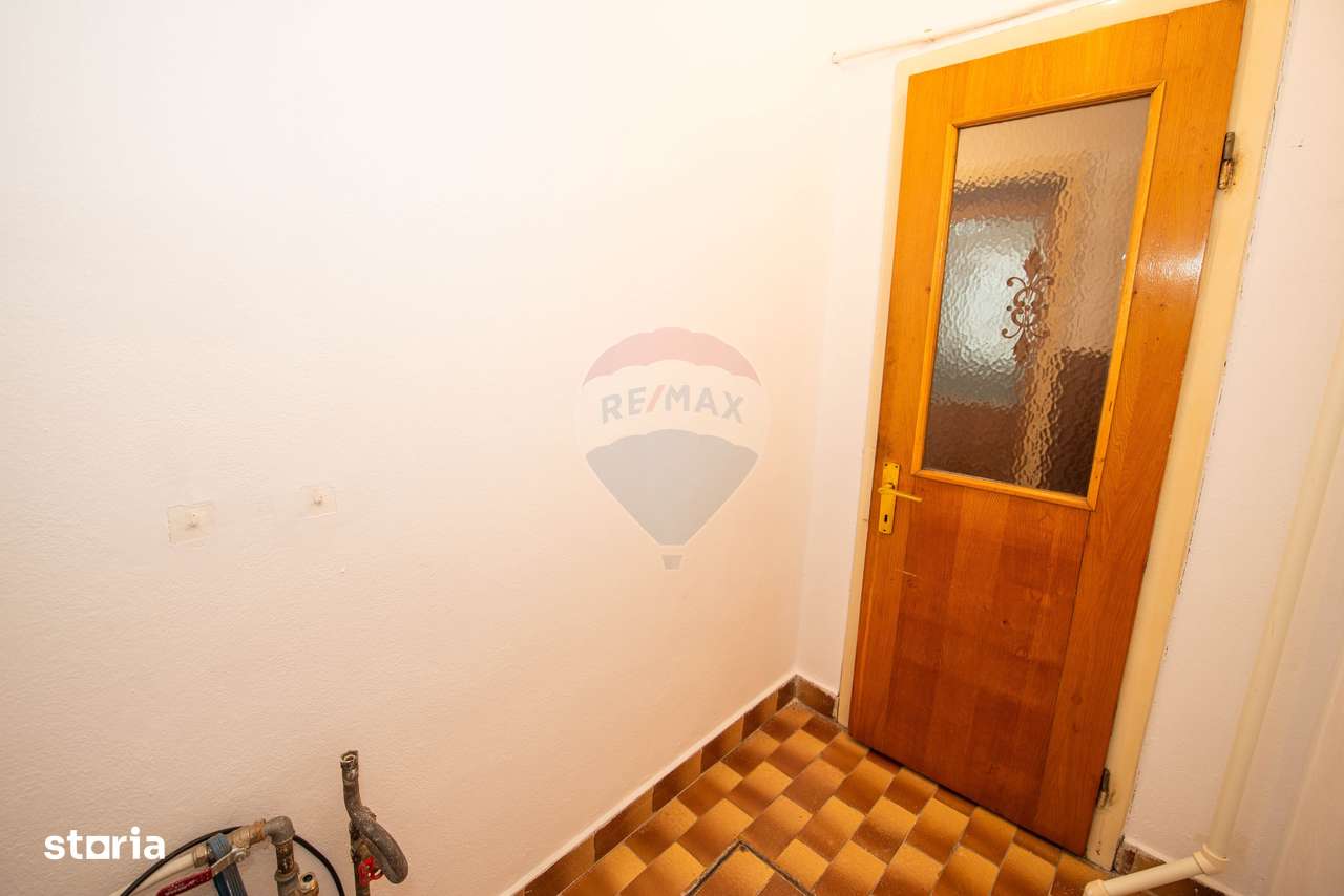 Casa Vila cu 7 camere de vanzare 250 mpu, 200 mp teren,  Buzau-18