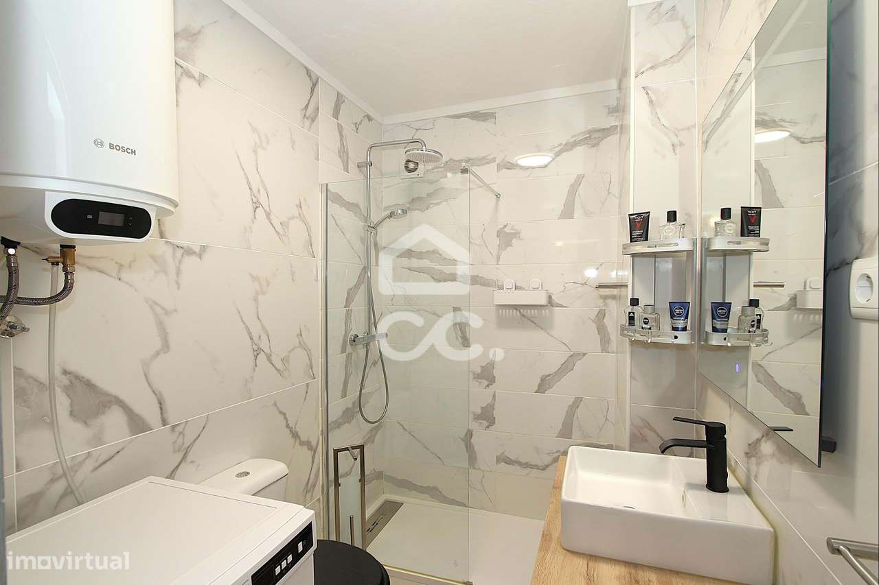 Apartamento T1 no coração de Armação de Pêra a poucos passos da praia!-7
