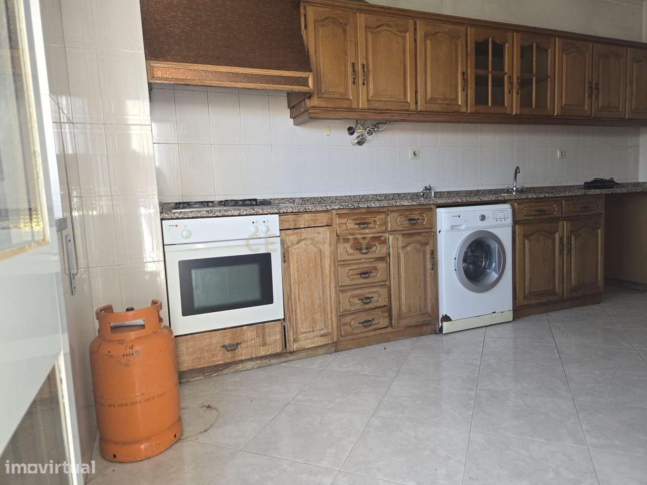 Apartamento T3 em Castelo Branco - Oportunidade Única!-9