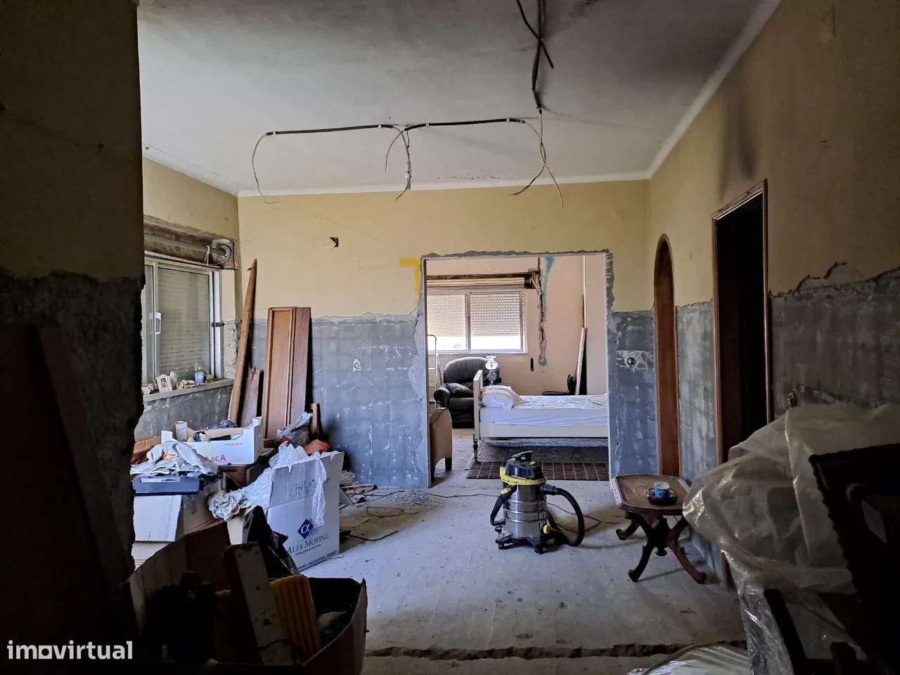 Moradia M5 com Jardim, Quintal com árvores de fruto - Santo Varão-13