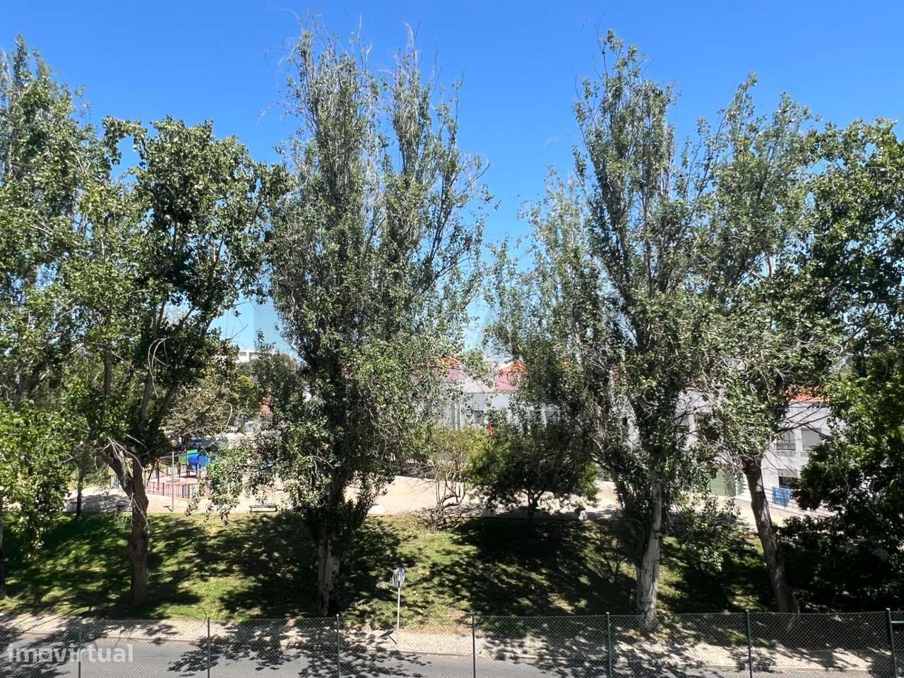 Excelente Oportunidade - Apartamento T4 na Portela - Grande imagem: 2/49