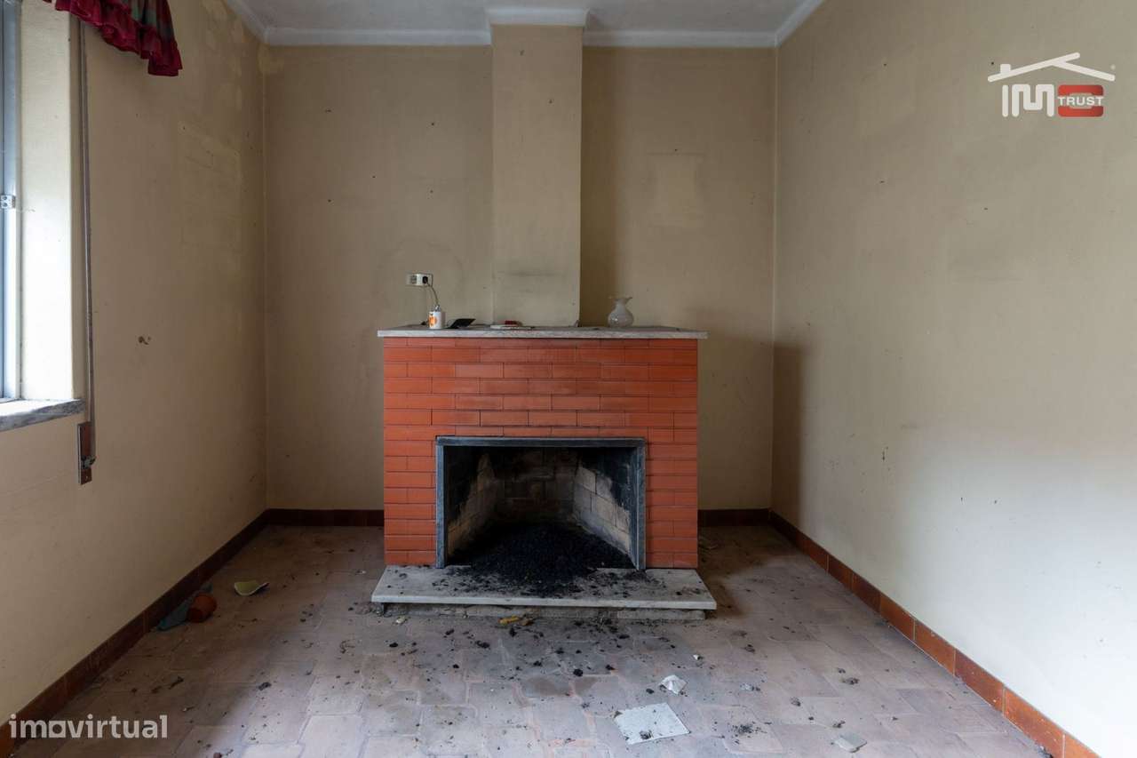 PREDIO PARA RECUPERAR A 300 METROS DO SANTUARIO DE FÁTIMA COM AREA ...-22