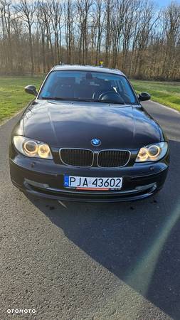 BMW Seria 1 118d Sport Line - 9