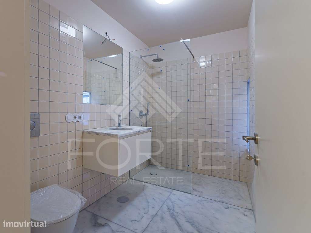 T3 com Piscina em Plena Cidade de São João da Madeira-11