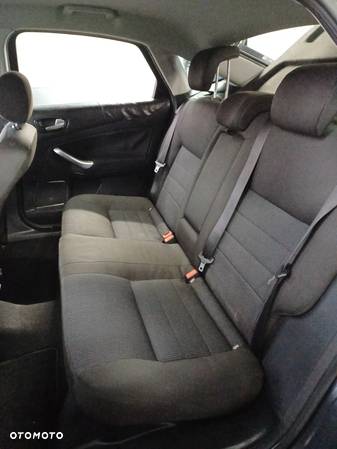 Ford Mondeo 2.0 Silver X - 8