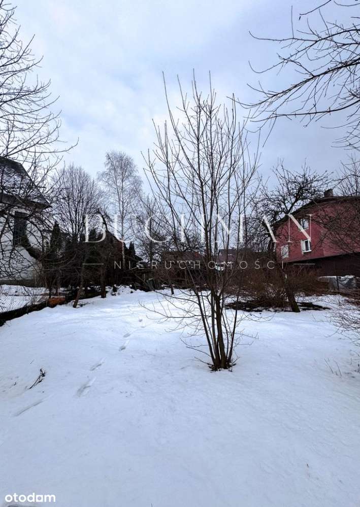 Połowa domu z ogrodem i potencjałem na wiele niezależnych pokoi-9