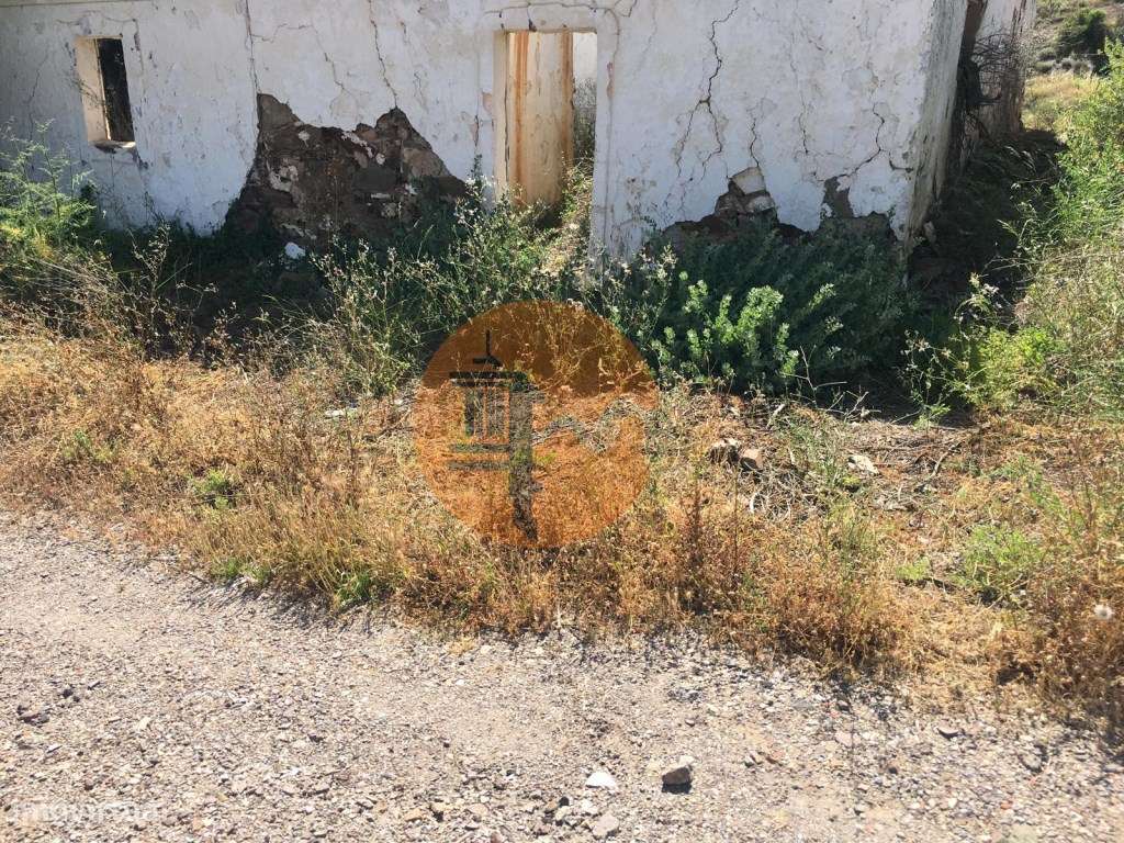 TERRENO COM 3051 M2 - URBANO DE 91 M2 - PARA REABILITAR - CASAS NOV... - Grande imagem: 4/10