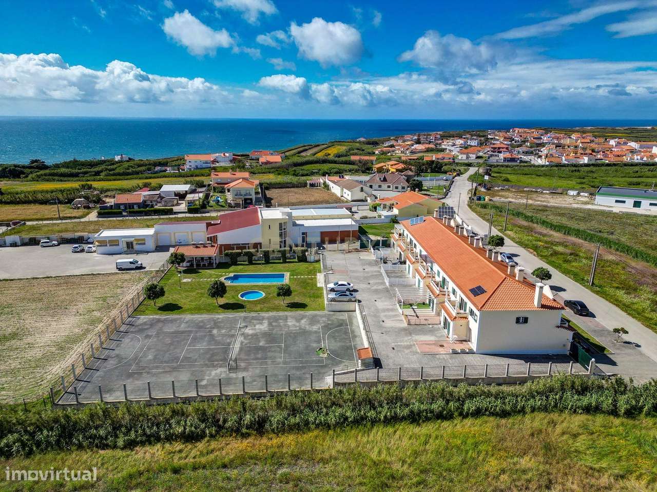 MORADIA T3 EM CONDOMÍNIO FECHADO COM PISCINA, JUNTO À PRAIA DA ASSENTA-50