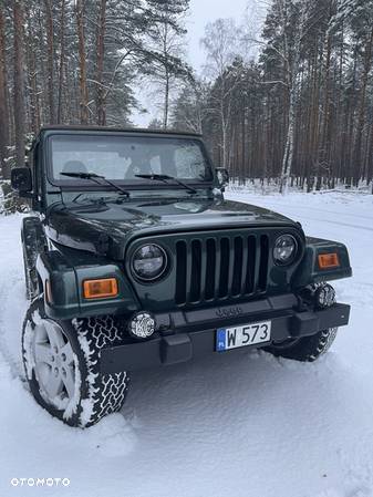 Jeep Wrangler 4.0 Sport - 26