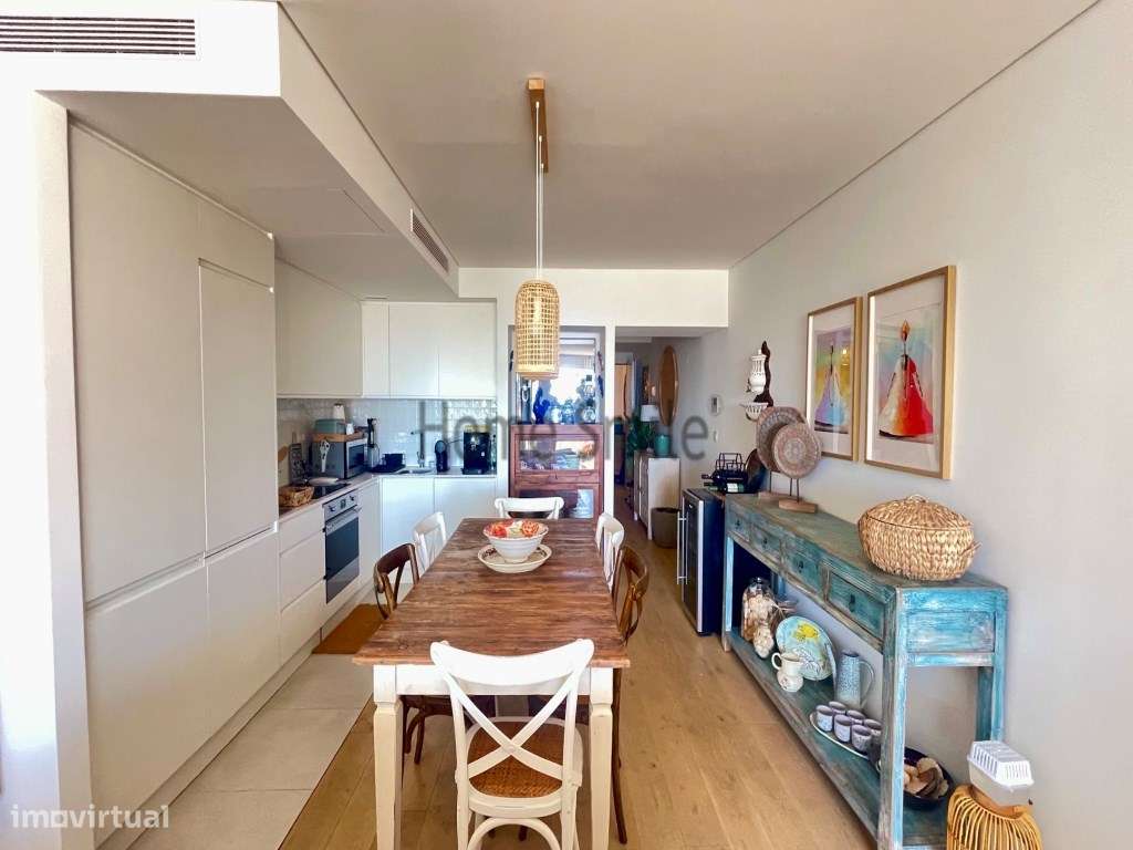 T1+1 . JARDIM PRIVADO. PISCINA . VISTA MAR-17