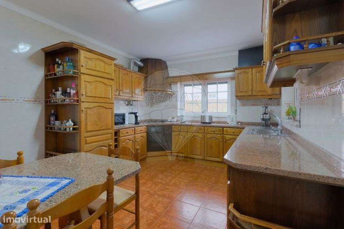 Moradia T4 para venda-17