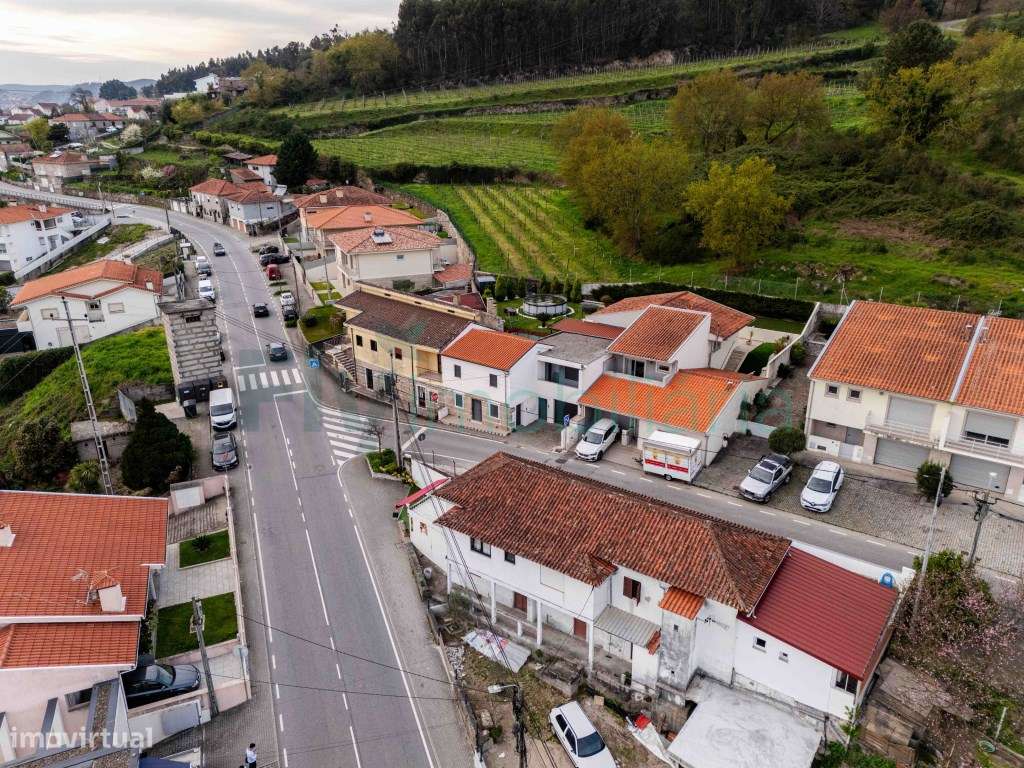 Moradia T2 + Moradia T1 Excelente Oportunidade de Investimento-45