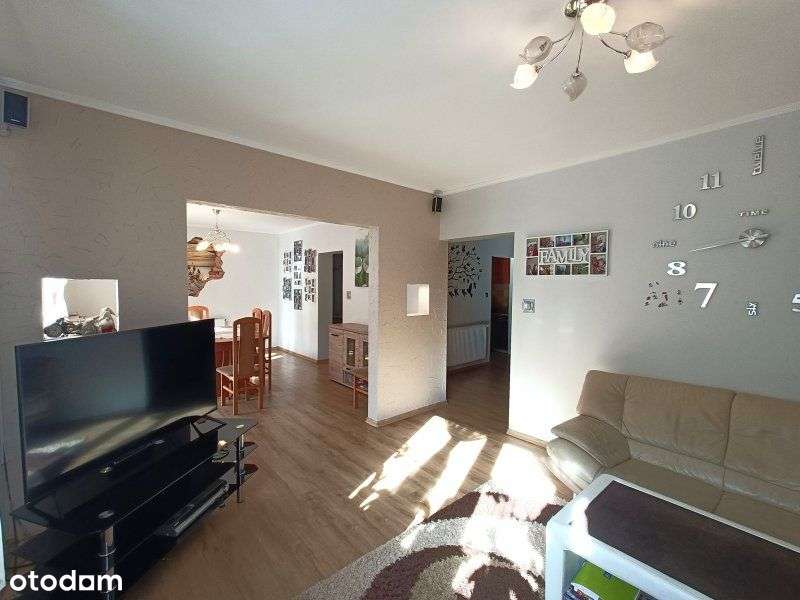 Piękny dom z dużym tarasem, dostępny od zaraz!-4