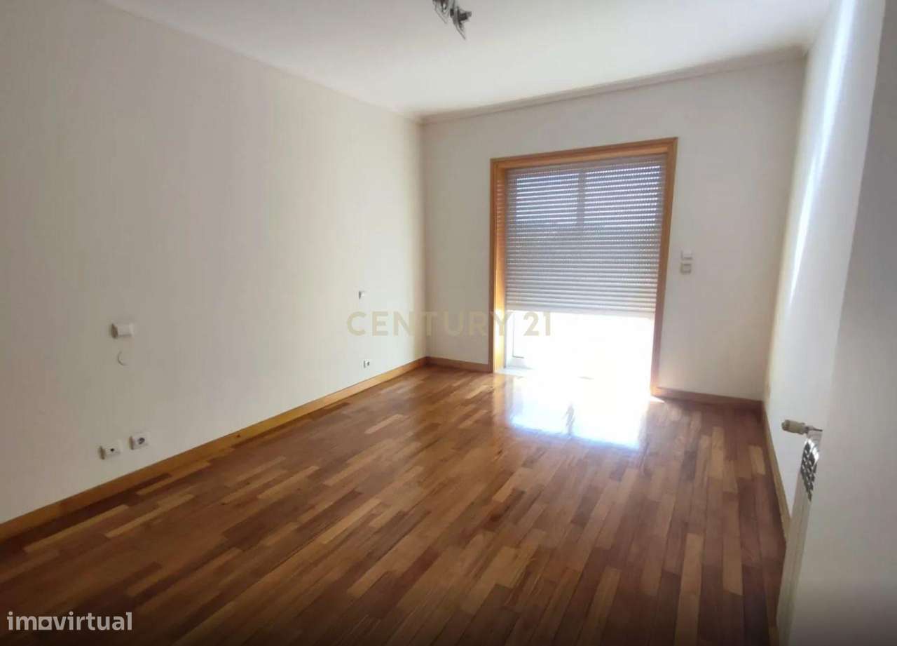 Apartamento para Arrendamento 3 Quartos - Grande imagem: 5/18