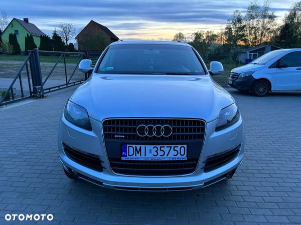 Audi Q7 3.0 TDI Quattro Tiptronic - 4