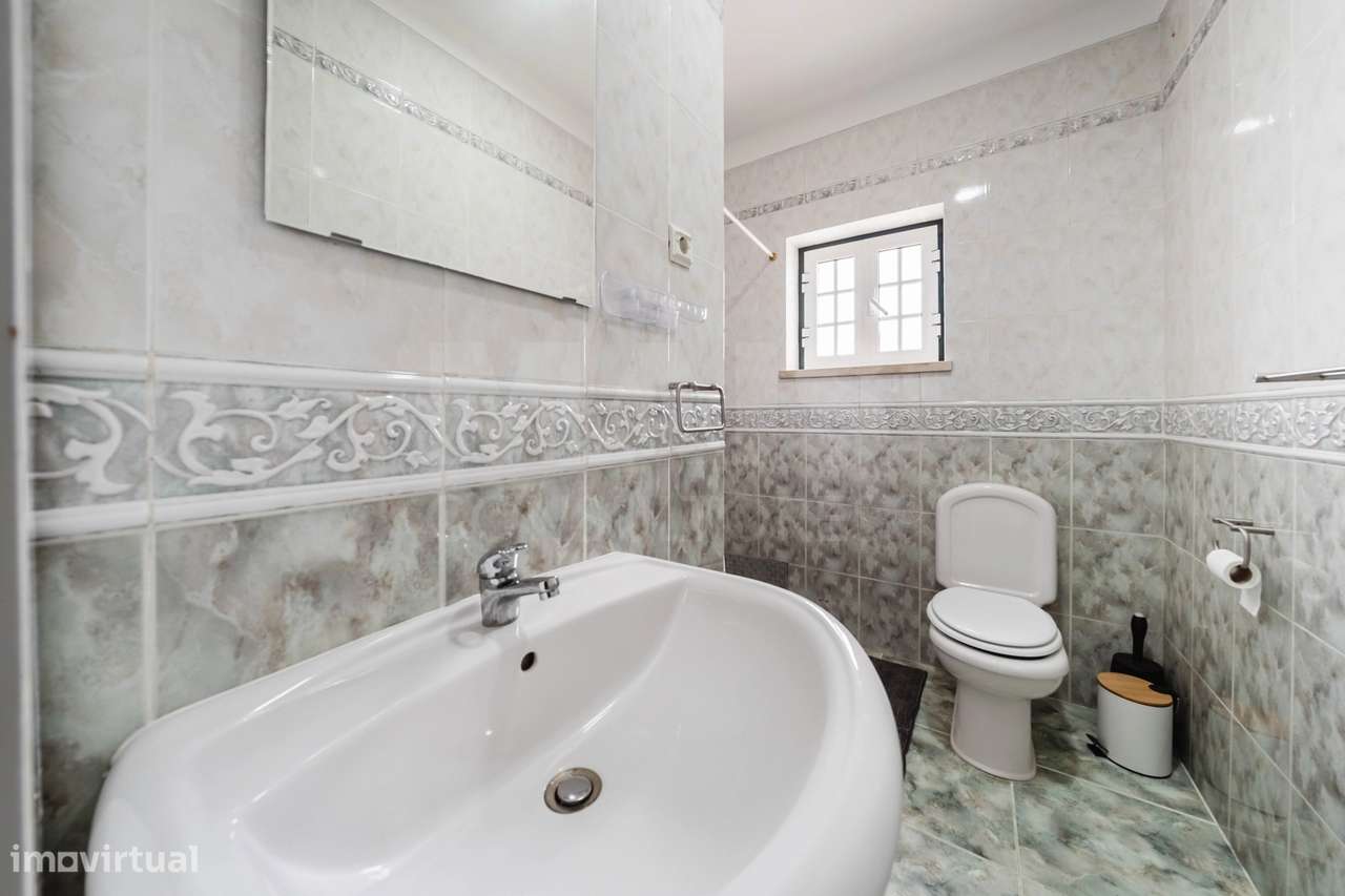 Moradia T4 com Charme em Olho Marinho | 260m² | Lote 734m²-20