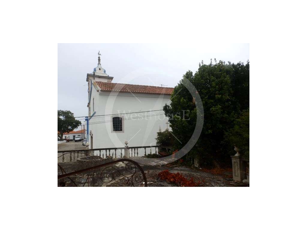 Casa apalaçada para recuperar em Maxial, Torres Vedras-17