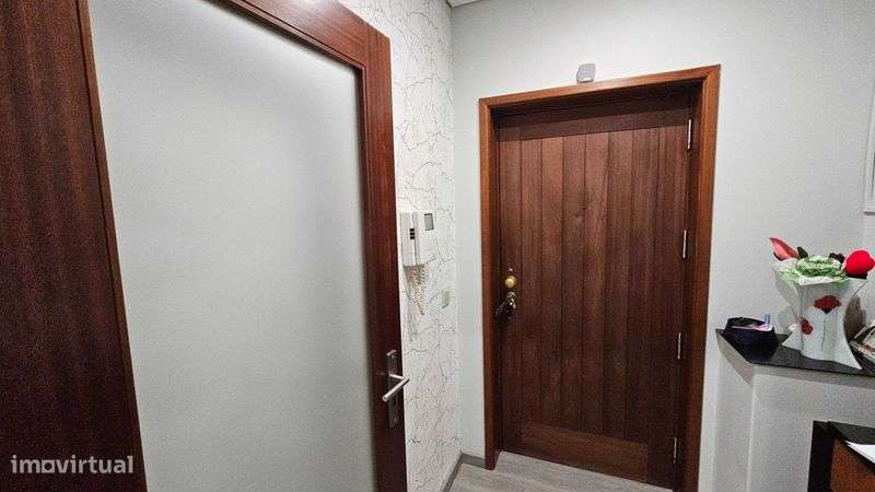 T3 Remodelado 166m² | Possibilidade 3 WC | Garagem 2 Carros - Grande imagem: 3/12