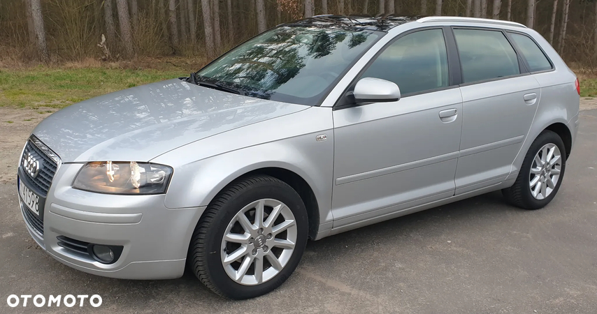 Audi A3 1.6 FSI Attraction - 2