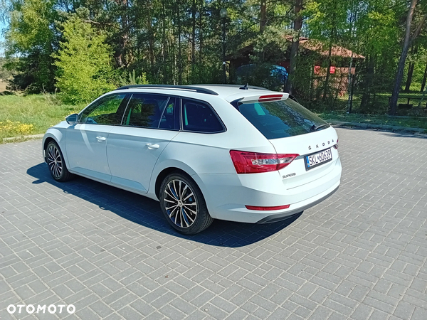 Skoda Superb 2.0 TDI SCR Style DSG - 3