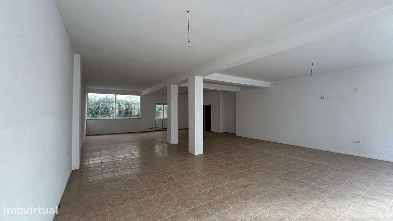 Lojas - Av. 25 de Abril Castro Daire- OPORTUNIDADE -VISITAS 6 DE ABRIL - Grande imagem: 4/13