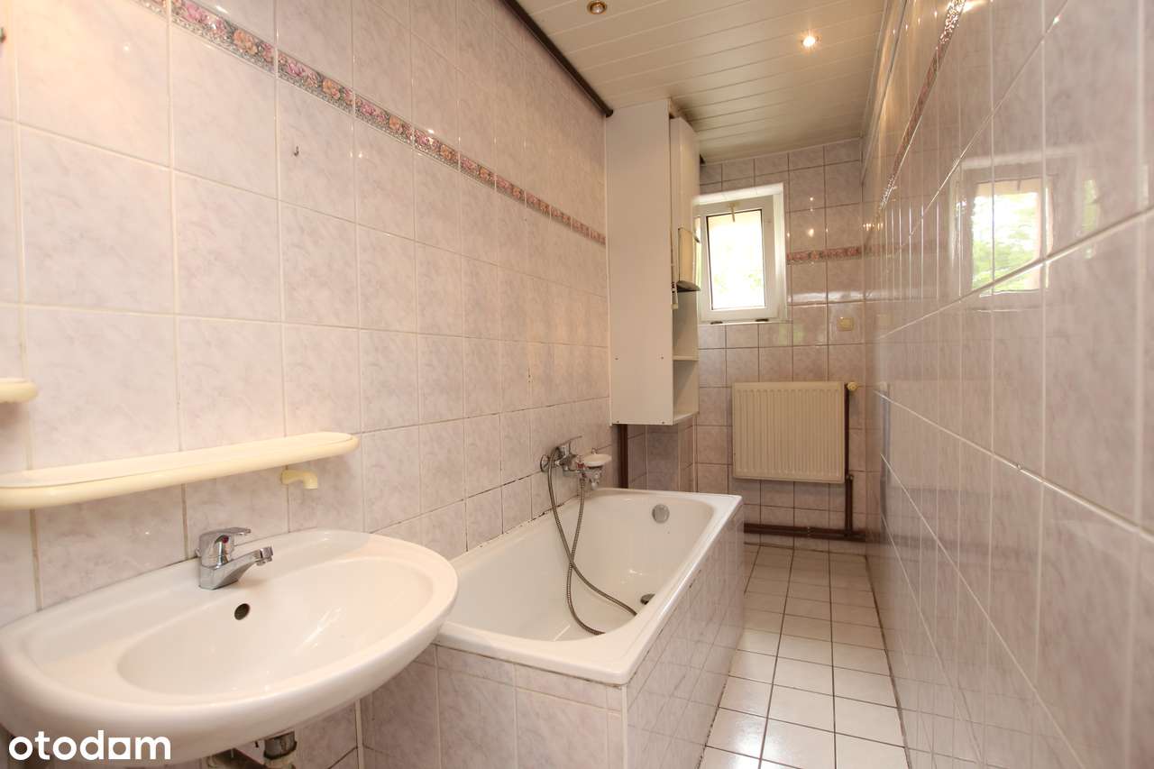 Możliwość urządzenia dwóch kawalerek, bez większych remontów.-11