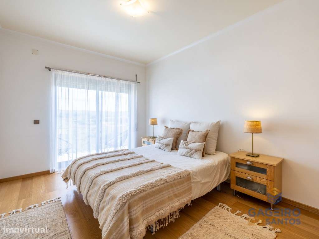 Espaçoso apartamento T3 com terraço privativo - São Martinho do Porto-23