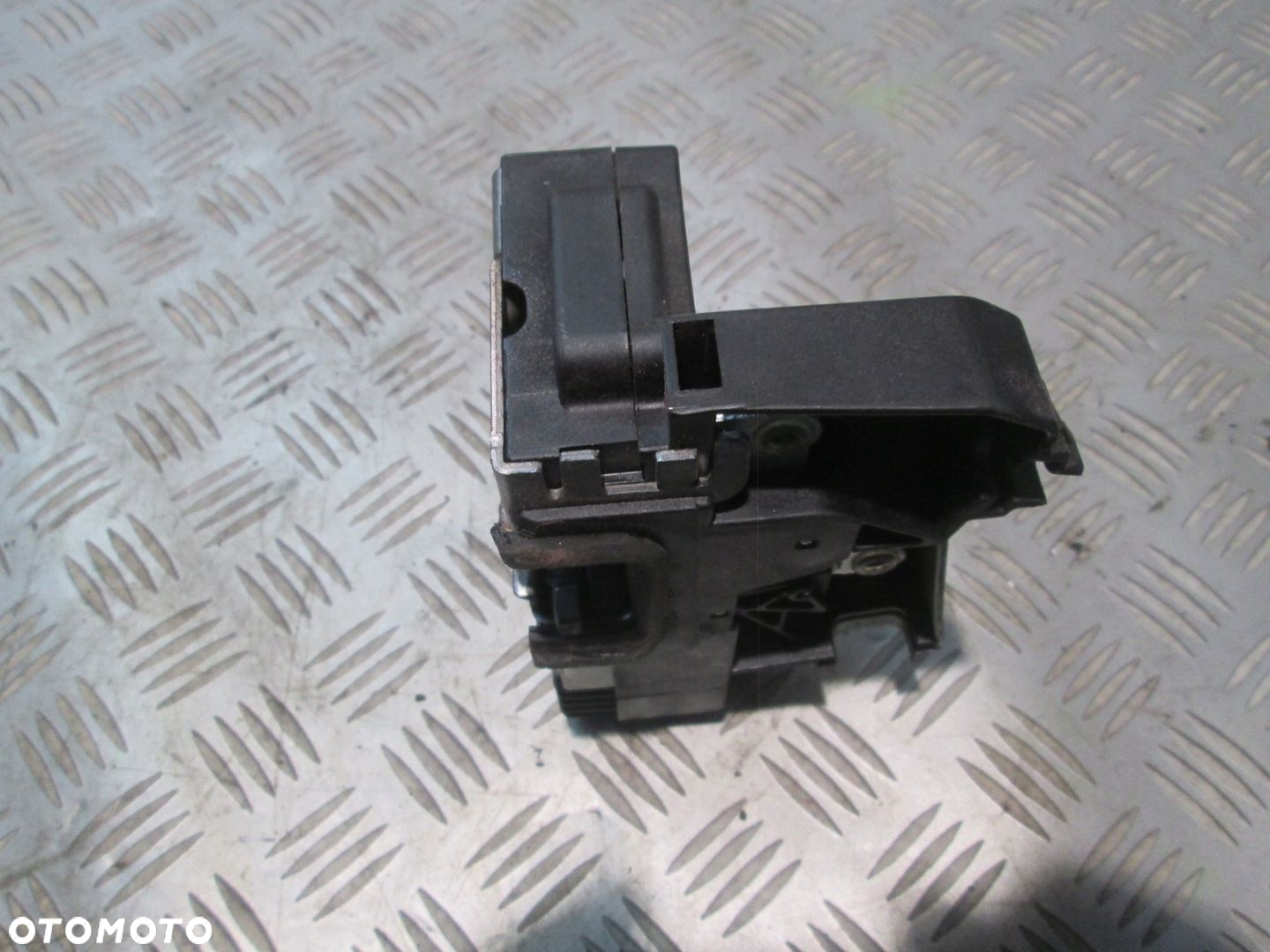 ZAMEK DRZWI PRAWY PRZÓD OPEL MERIVA A 03- 13154792GF - 4