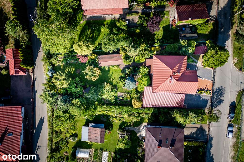 Dom z pięknym ogrodem w ścisłym centrum Brzozowa-6