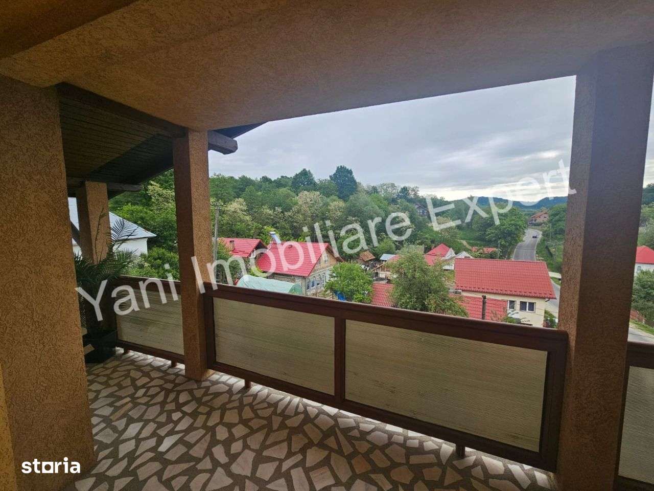 Pensiune de vânzare în comuna Valea Iașului, Judet Arges. - Imagine principală: 5/19