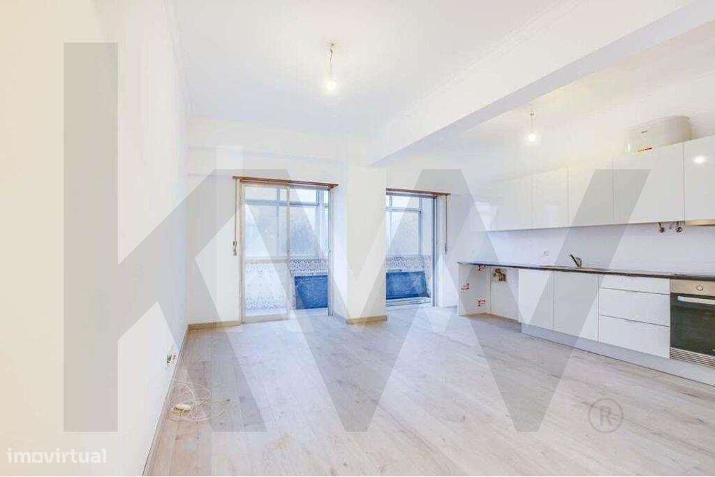 T1+1 renovado na Póvoa de Santo Adrião. Excelente oportunidade! - Grande imagem: 1/25