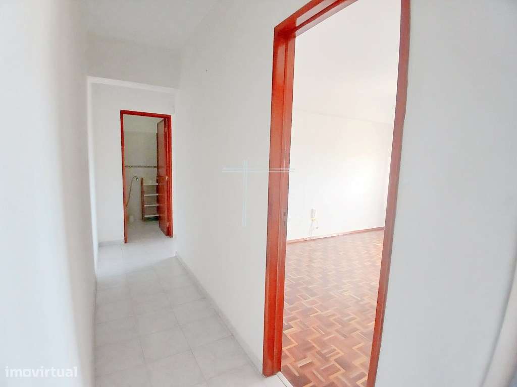 Apartamento T2 - Santo António de Caparica - Grande imagem: 2/12
